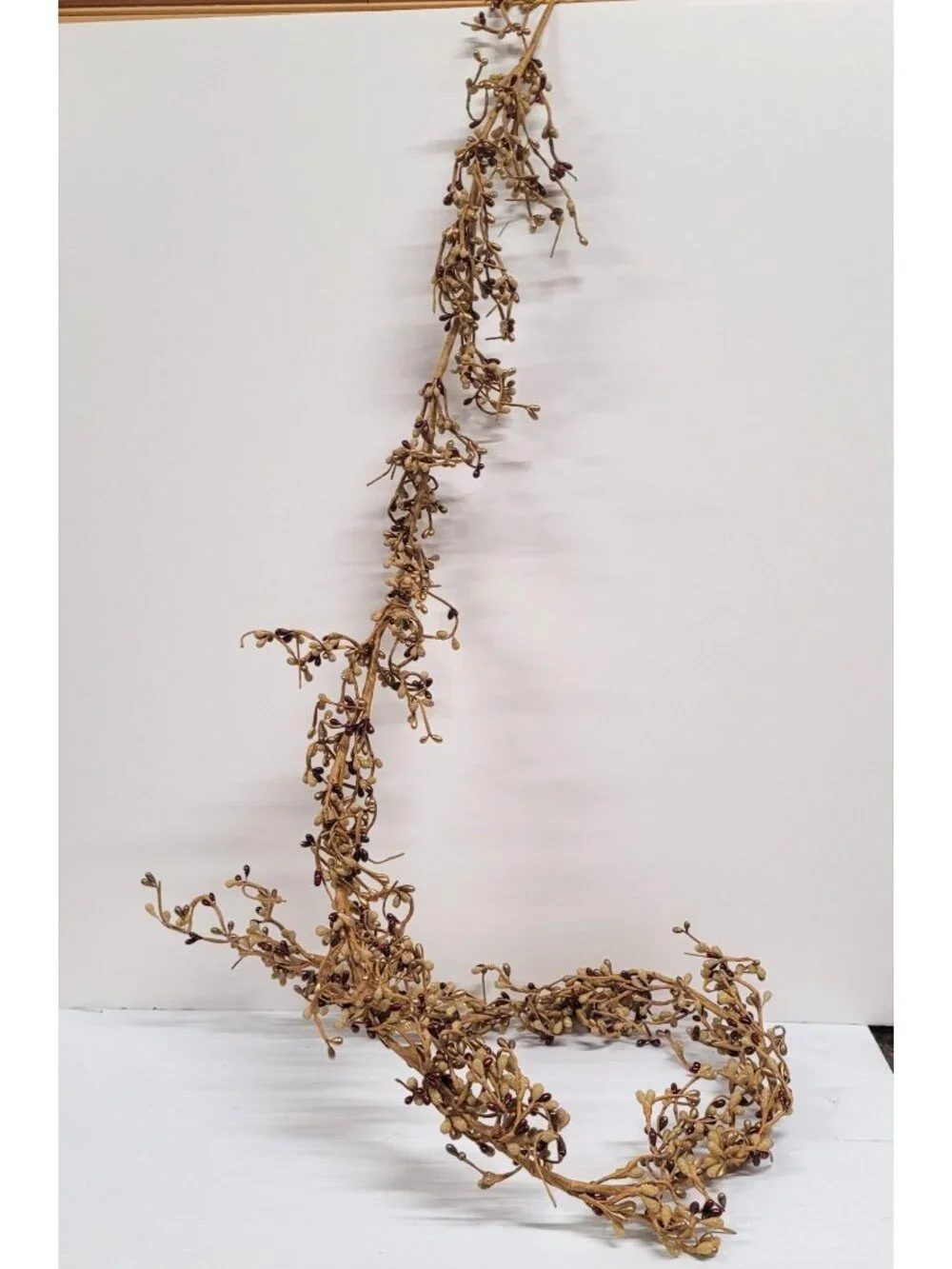 Garland Pip Berries Red Gold Frosted Tan 65
